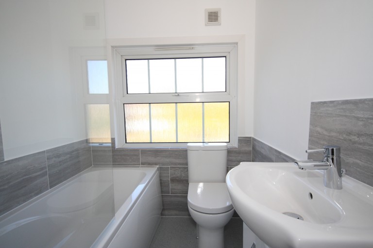Images for Kingfield Road, Woking