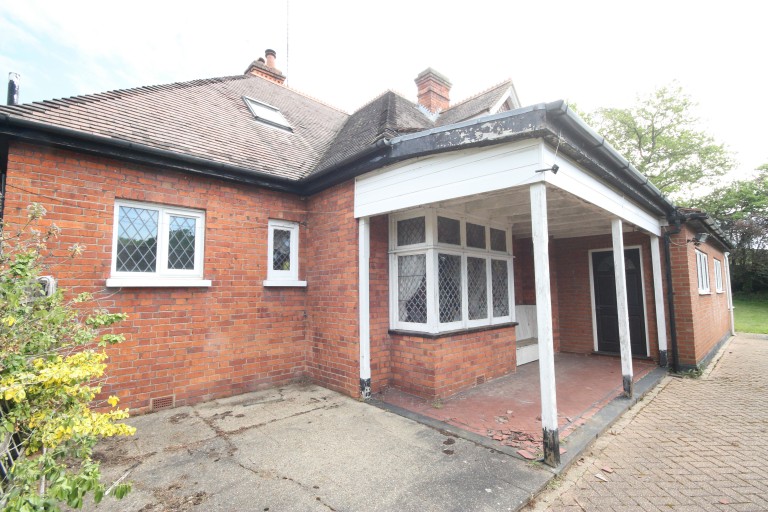 Images for Row Town, Addlestone