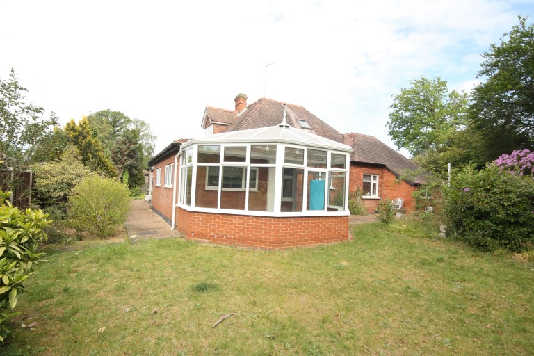 Images for Row Town, Addlestone