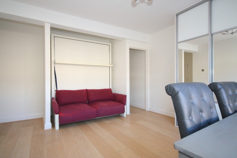 Images for Eastgate House, Guildford