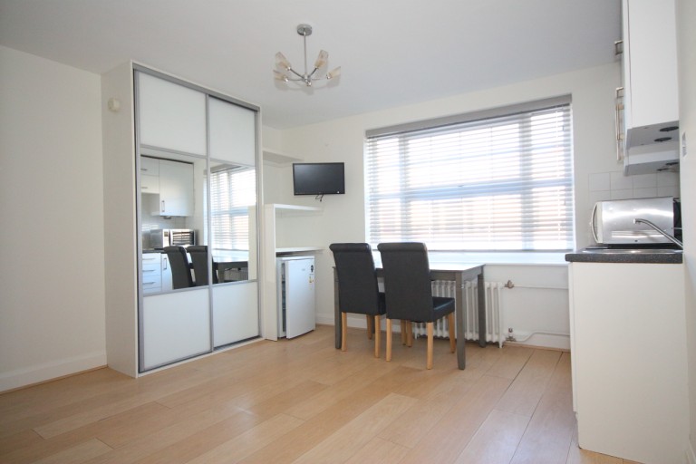 Images for Eastgate House, Guildford