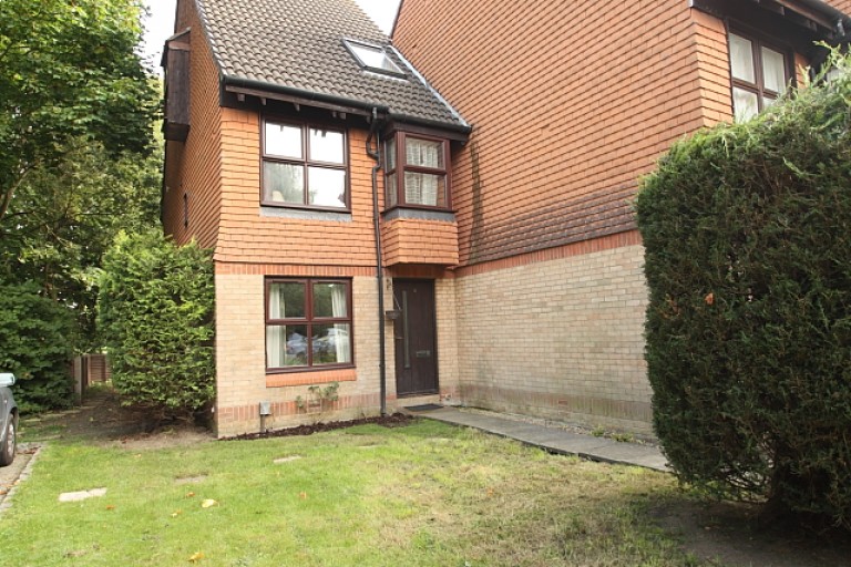 Images for Hedgerley Court, Woking