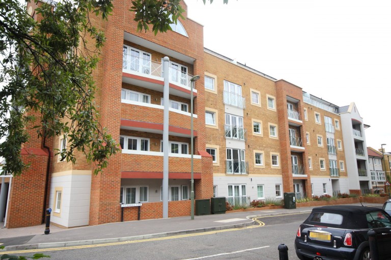 Images for Flambard Way, Godalming